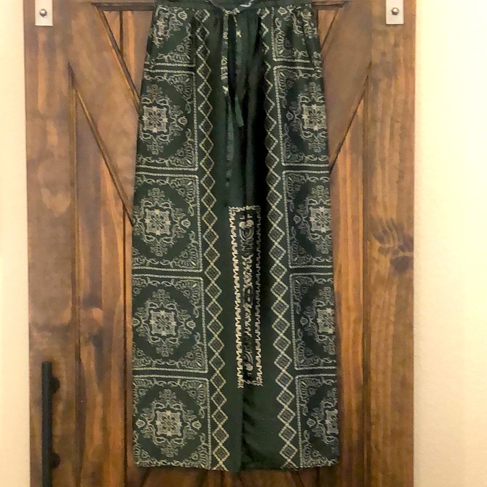 NWOT ZARA WIDE LEG PANTS